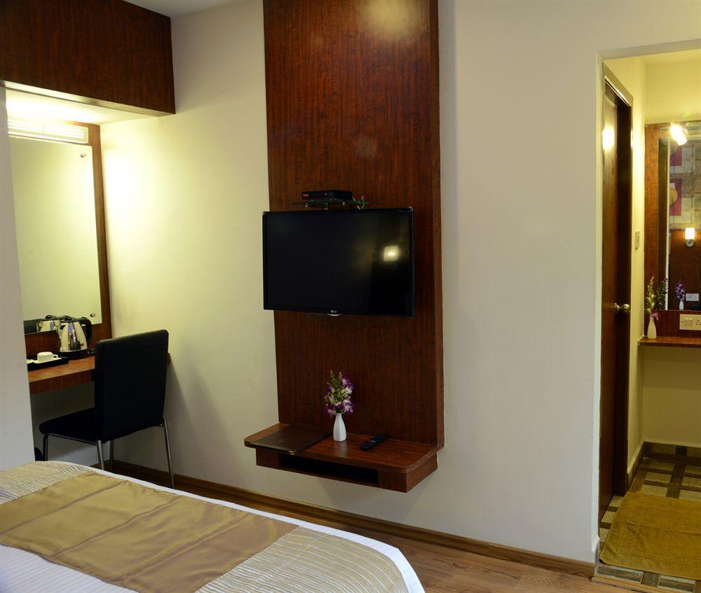 De Castle Inn Chennai Exterior photo