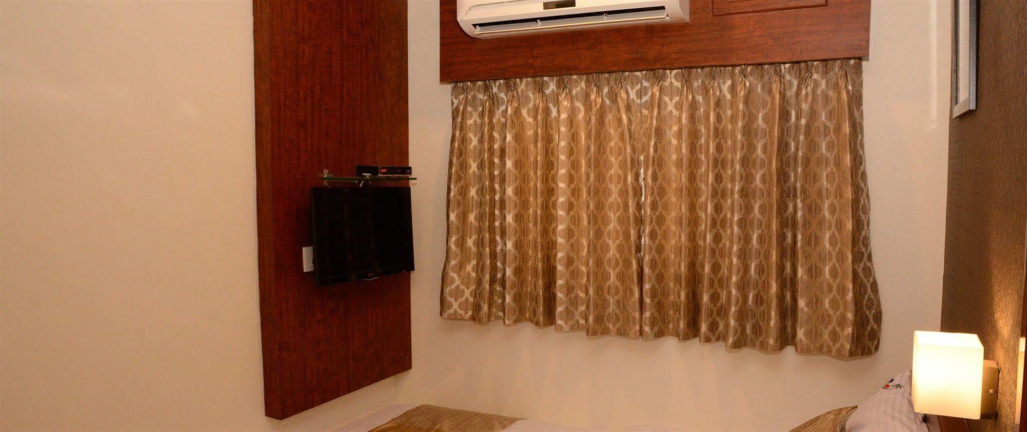 De Castle Inn Chennai Exterior photo