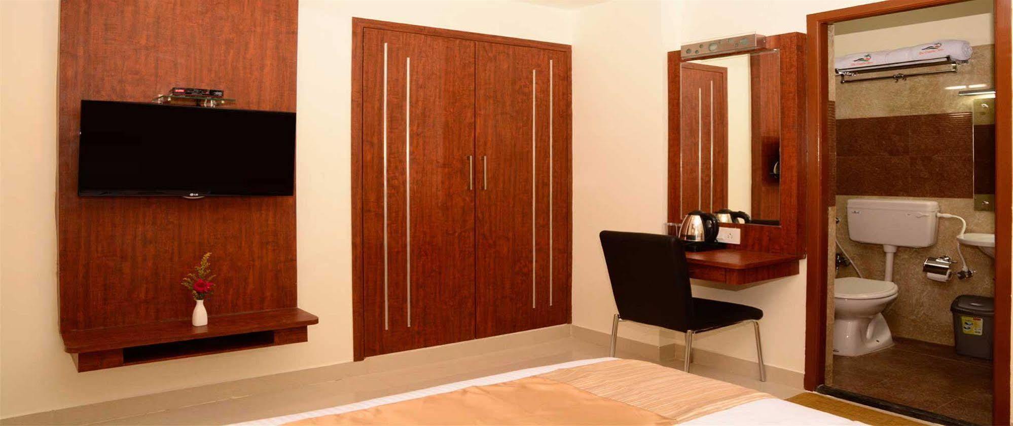 De Castle Inn Chennai Exterior photo