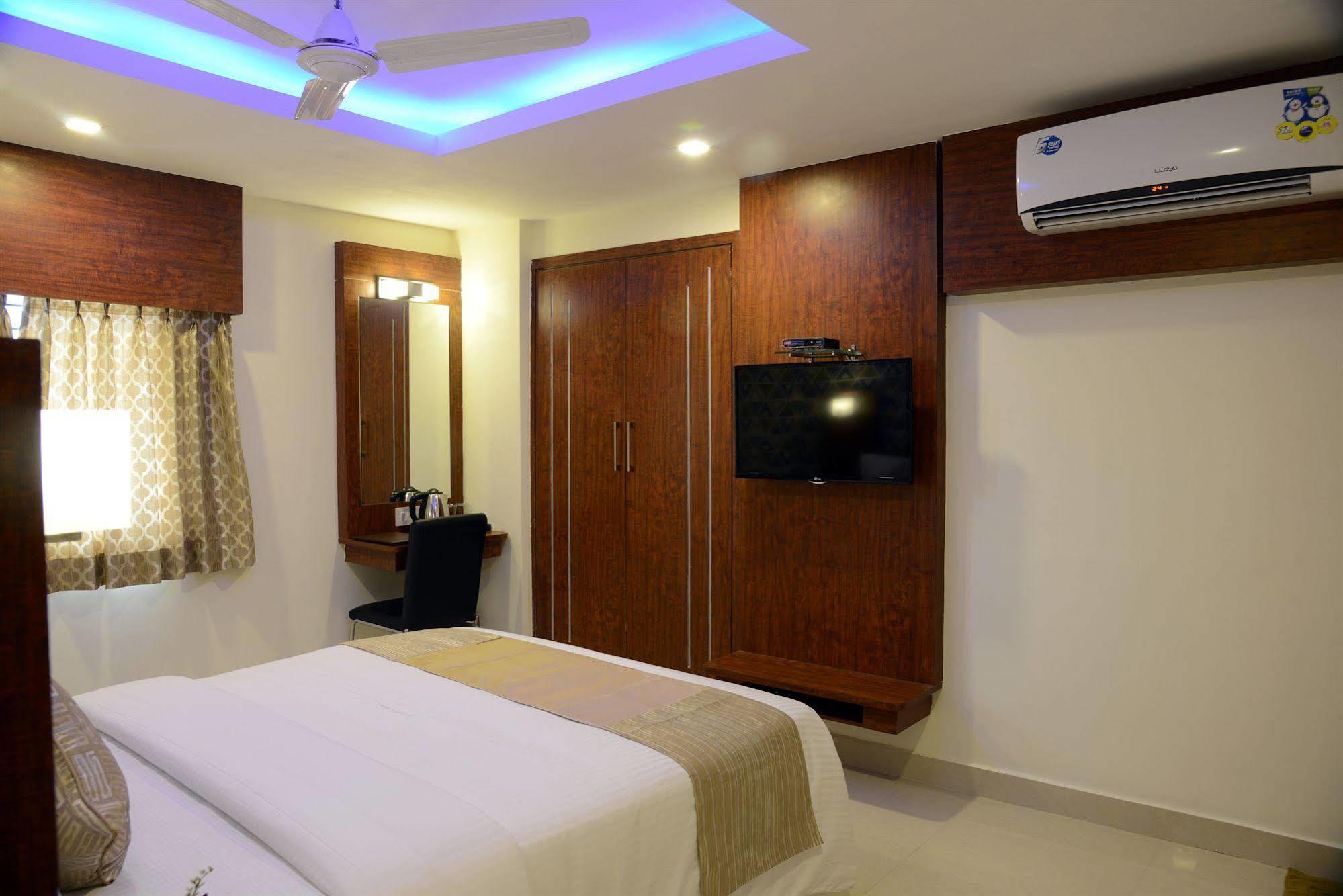 De Castle Inn Chennai Exterior photo